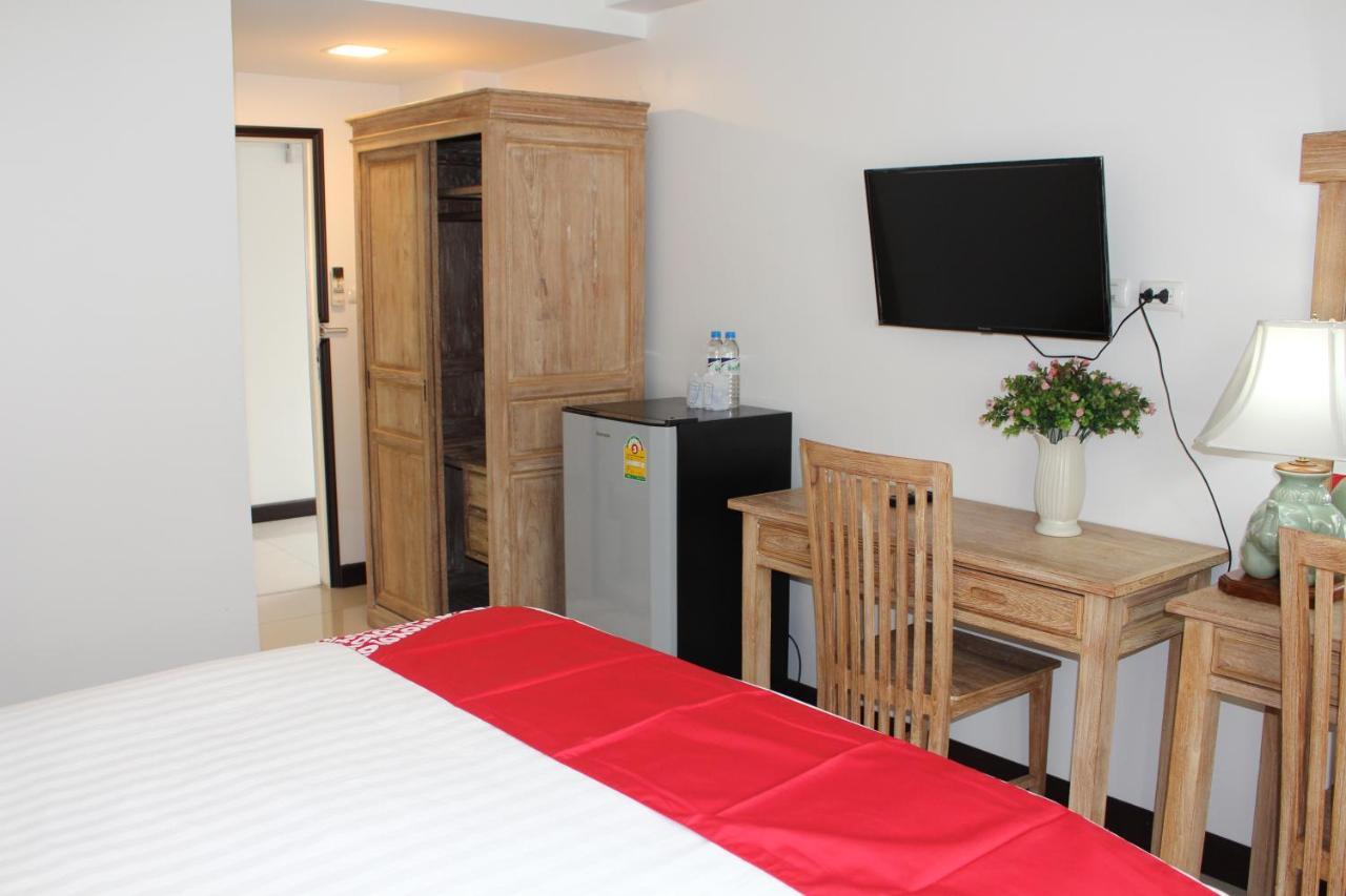 Oyo 75409 Premium The Family Hotel Chiang Mai Ngoại thất bức ảnh